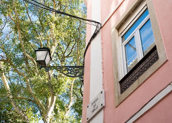 Monicas * Lisbon